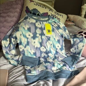 TIE-TYE PULLOVER